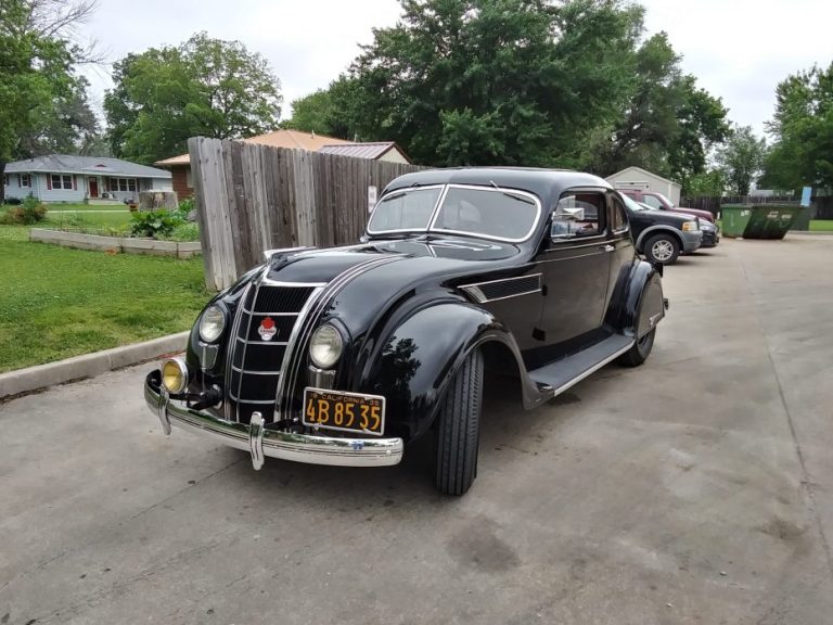 La Chrysler Airflow de 1935: Un Viaje Épico a Través de los Estados Unidos y Más Allá
