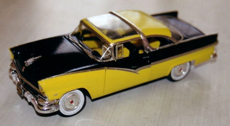 Sumergirse en el universo de los Ford de 1956: entre nostalgia y estilo