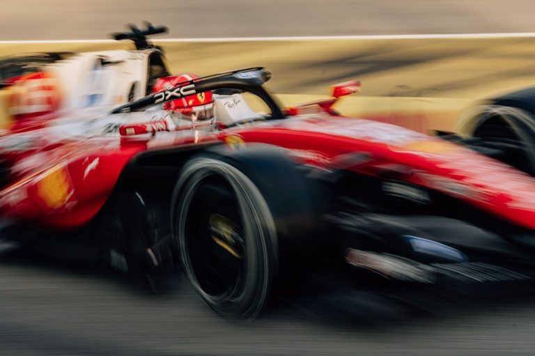 Pruebas Privadas en Barcelona: Ferrari y Aston Martin Compiten contra el R…