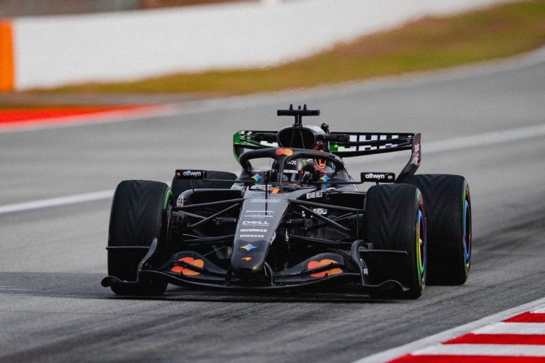 McLaren MCL40: Un Debut Exitoso y Esperanzador en Barcelona