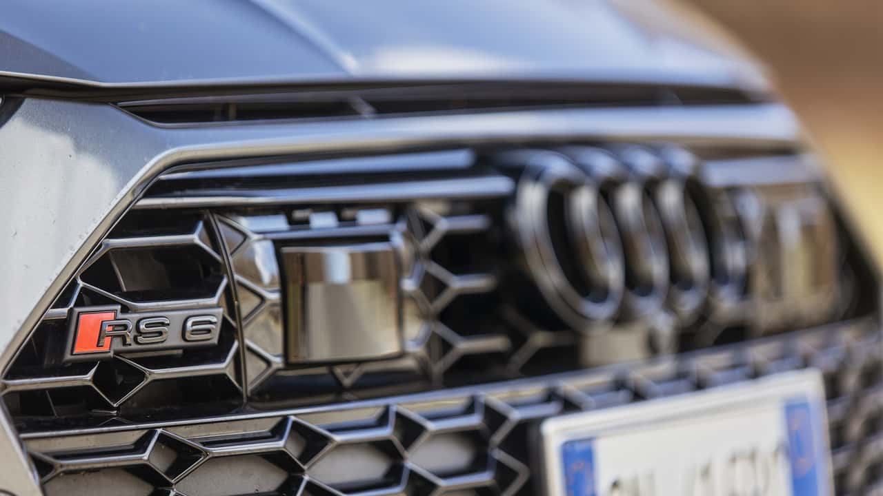 2026 Audi RS6: Fusion de Tradición y Rendimiento Híbrido