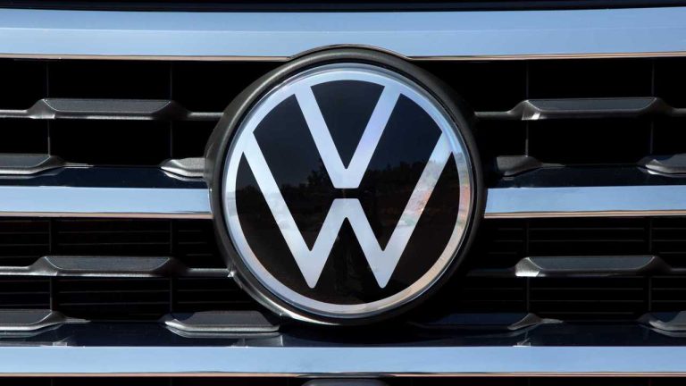 Volkswagen a la cabeza, Stellantis en plena ascensión: el estado del merca…