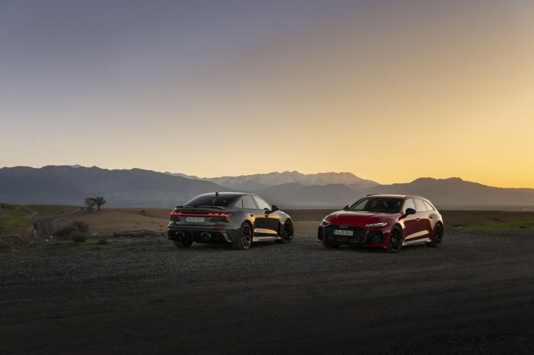 Audi RS 5: Rendimiento híbrido dinámico probado en terrenos marroquíes