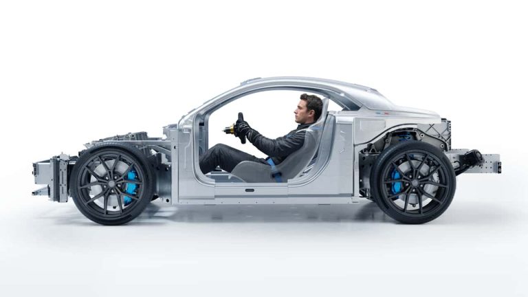 Alpine A110: Equilibrando Promesas Eléctricas con un Regreso a la Potencia…