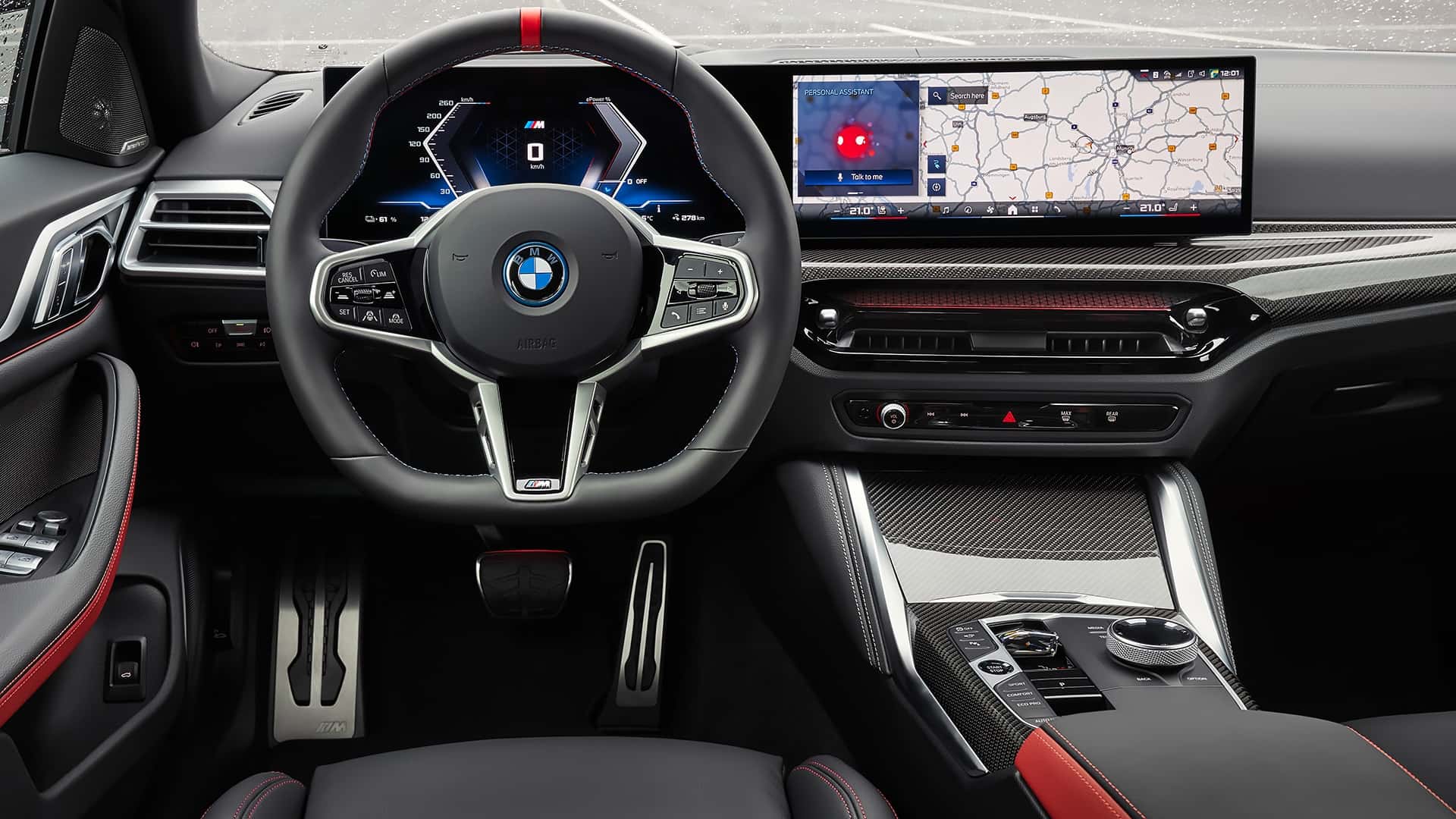 Diseño Automotriz: Equilibrando Estética y Tecnología para Mejorar la Experiencia del Usuario