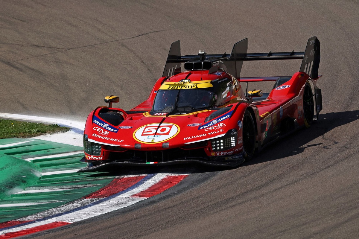 Alpine planta cara a Ferrari antes de la clasificación en Imola