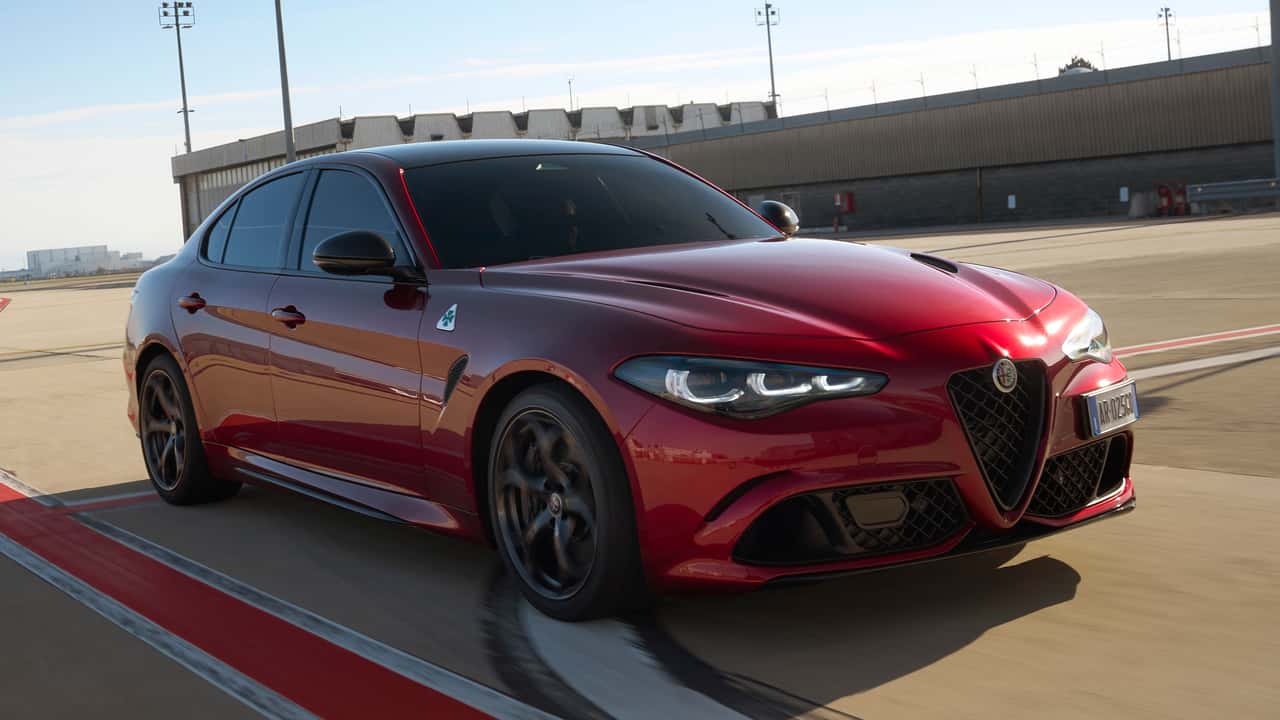Alfa Romeo Giulia y Stelvio apostarán por una gama más abierta, con híbrid…