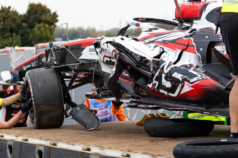 Haas aboga por la prudencia tras el accidente de Bearman