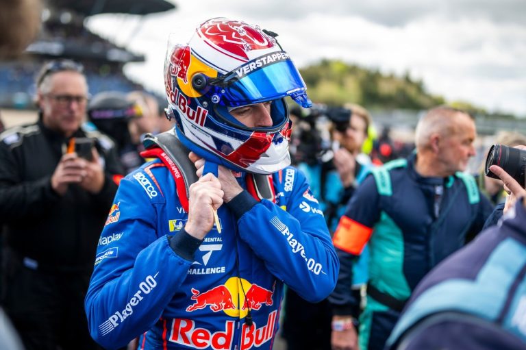 Max Verstappen se estrena en las 24 Horas de Nürburgring: el campeón de…