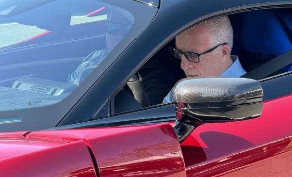 Piero Ferrari, al volante del F80: ¿un adelanto del futuro hyperdeportivo de Maranello?