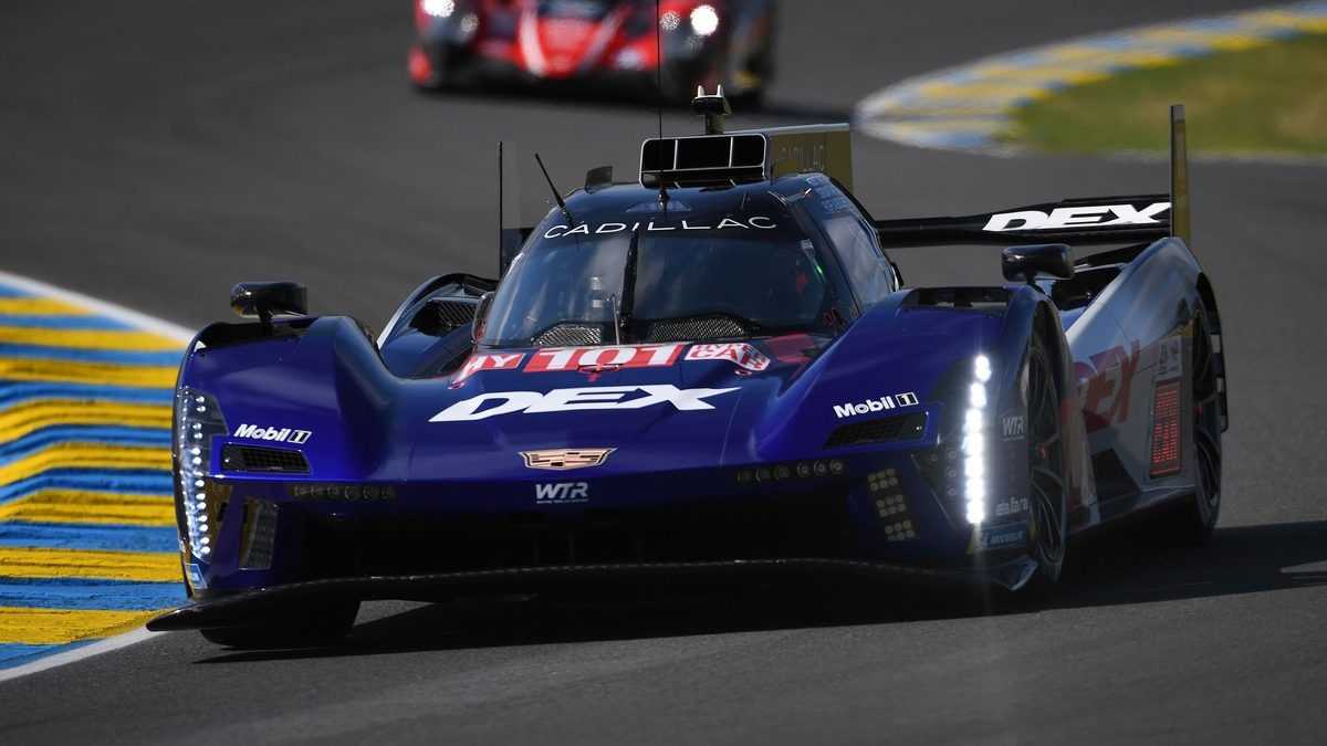 24 Horas de Le Mans: Cadillac sorprende y Toyota sufre un toque