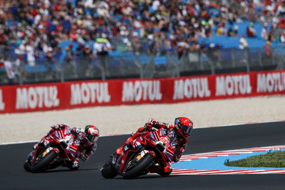 Bagnaia, la Ducati no despega en Hungría y Márquez le toma la delantera image 3