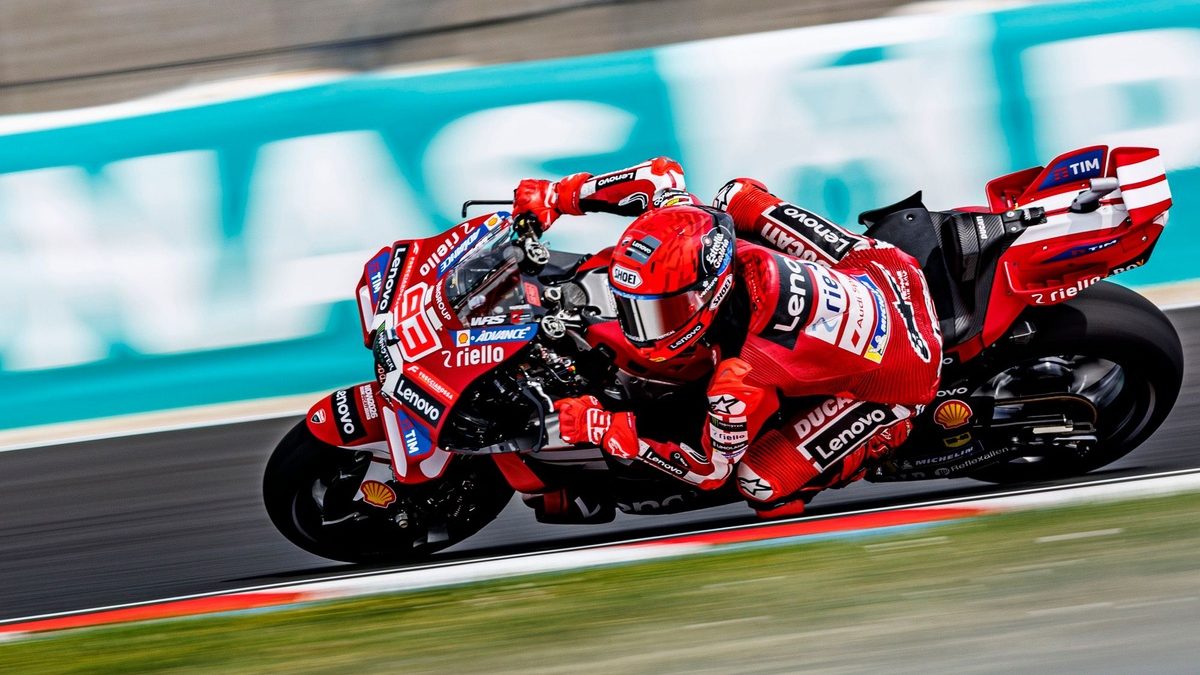 MotoGP Hungría: Márquez logra la pole tras una caída, Acosta y Aldeguer…
